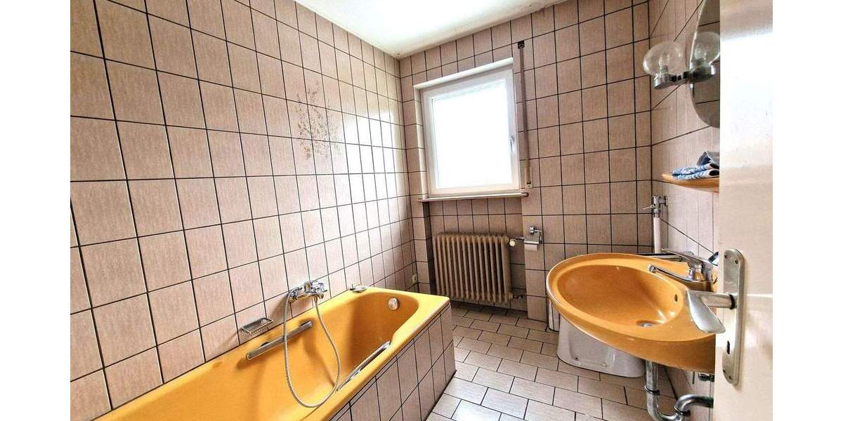 Einfamilienhaus Mengen - 7 Zimmer, 107 m&sup2;, 295.000&euro; | Angebot:25728669