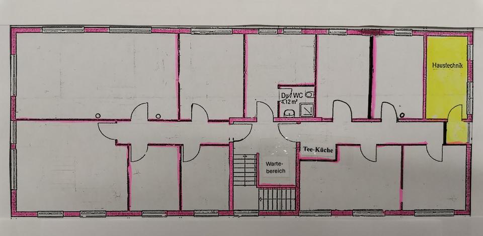 Geschäftsräume 261 m² im Ärztehaus mit 8 eigenen Parkplätzen WT zimmer
