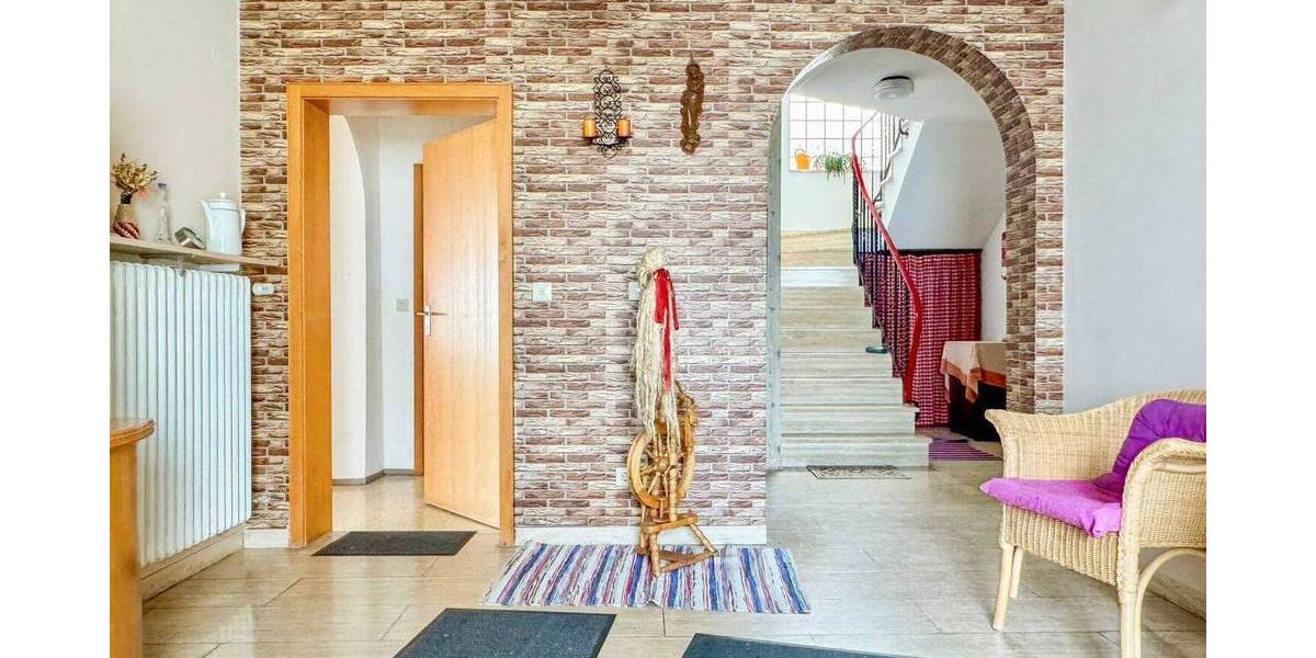 Einfamilienhaus Treffelstein - 6 Zimmer, 165 m&sup2;, 239.000&euro; | Angebot:26917246