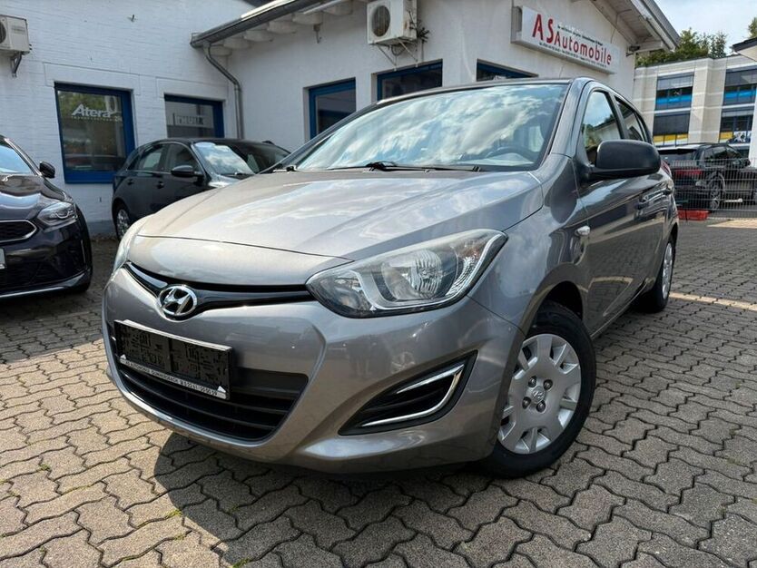 i20