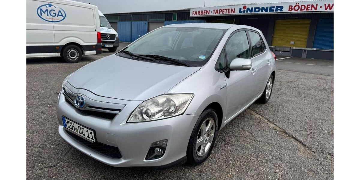 Toyota Auris 212.000 km 5.990 &euro; Lauda-Königshofen 97922