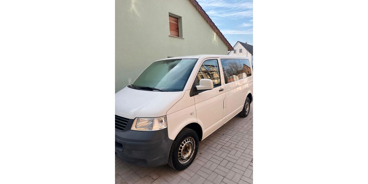 VW T5 Transporter 207.000 km 8.400 &euro; Roßtal 90574