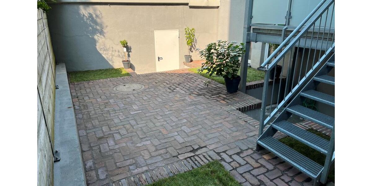 Erdgeschoßwohnung Bremerhaven Geestemünde - 4 Zimmer, 120 m&sup2;, 1.100&euro; | Angebot:26151272