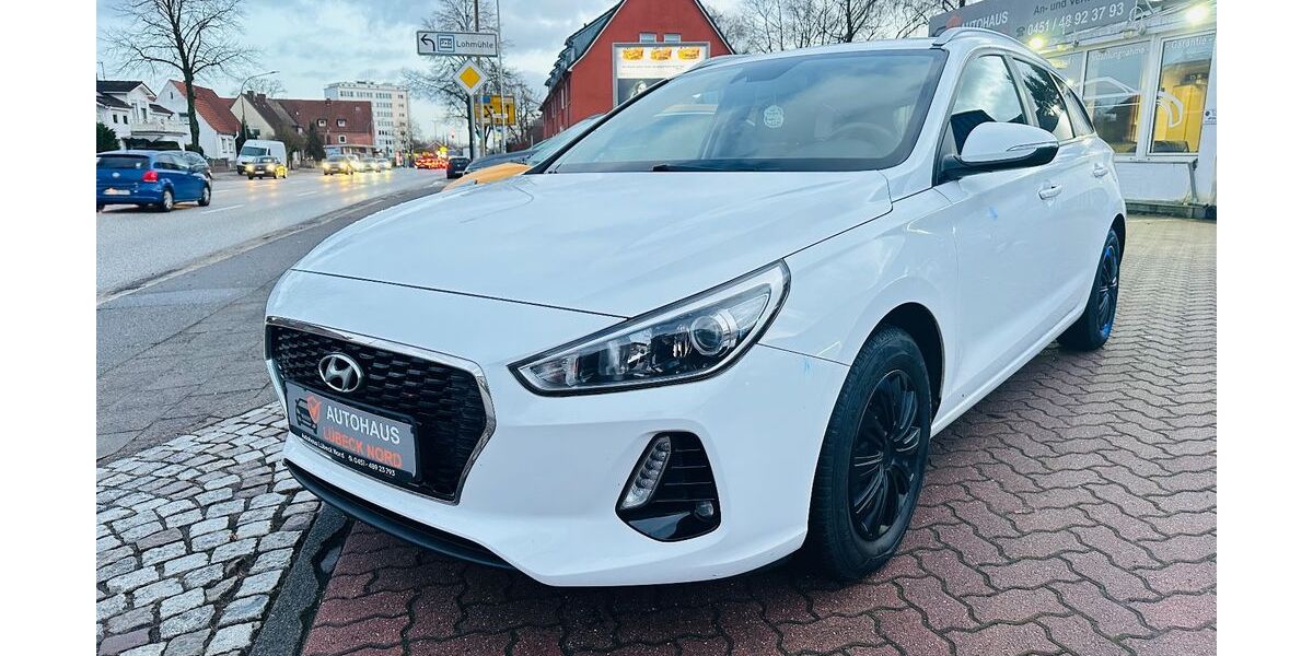 Hyundai i30 130.000 km 9.990 &euro; Lübeck 23556