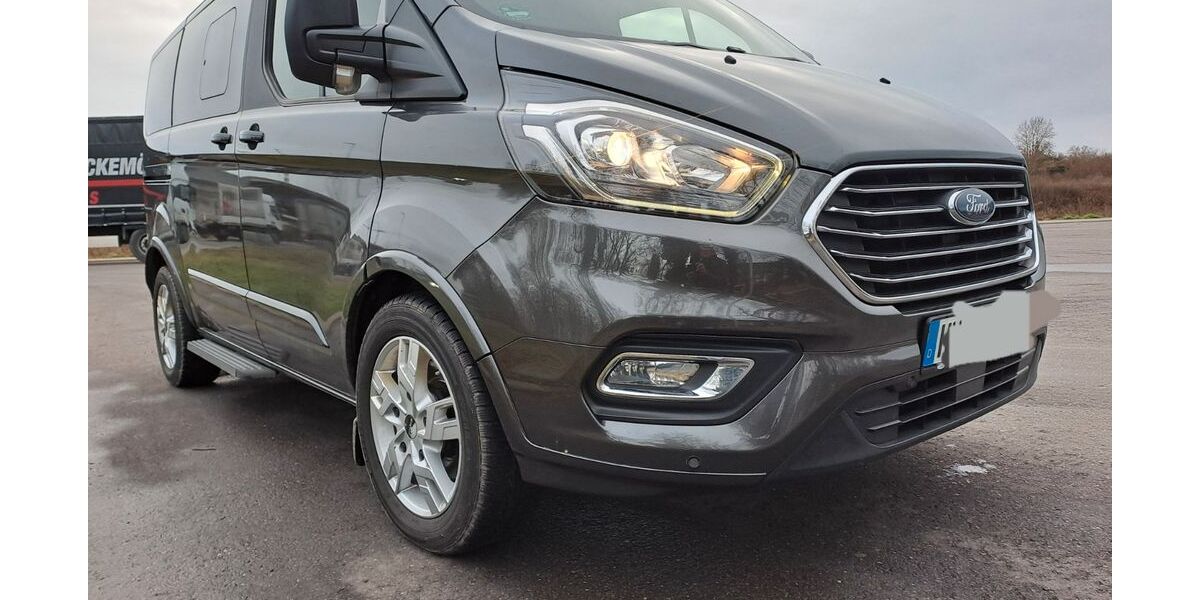 Ford Tourneo Custom 117.000 km 28.350 &euro; OEDHEIM 74229