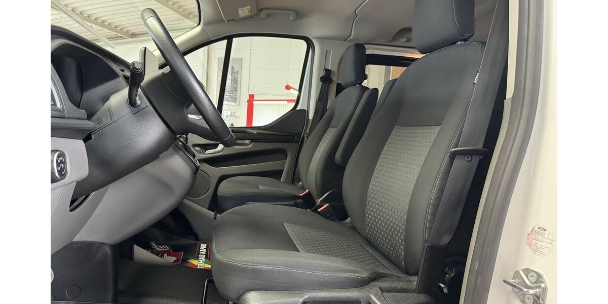 Ford Transit Custom Autom. /StandHz/Markise/Navi/Ahk 54.651 km 31.990 &euro; Leipzig 04347