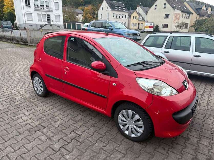 Peugeot 107 120.000 km 2.200 € Idar-Oberstein 55743