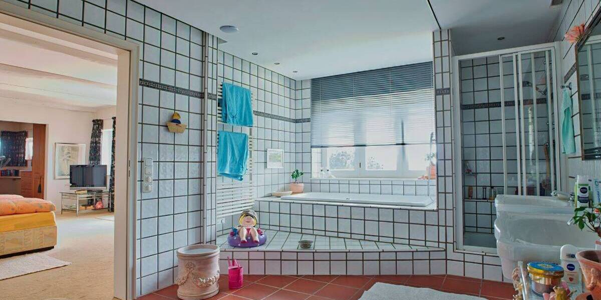 Einfamilienhaus Vlotho - 4 Zimmer, 221 m&sup2;, 575.000&euro; | Angebot:26344634