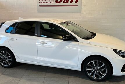 Hyundai i30 62.196 km 16.990 &euro; Halberstadt 38820