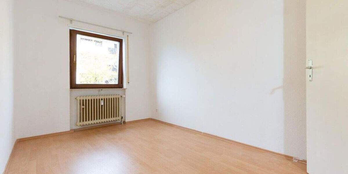 Etagenwohnung Brühl - 3 Zimmer, 82 m&sup2;, 219.000&euro; | Angebot:25747699