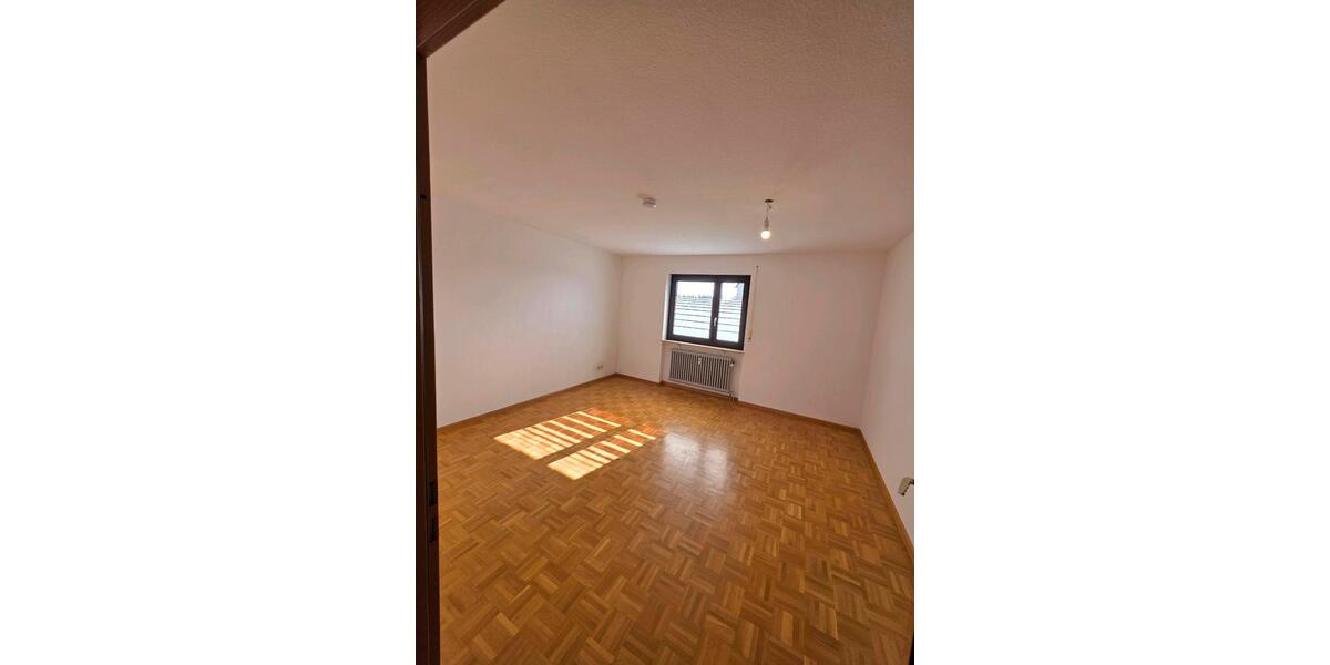 Etagenwohnung Löffingen - 2 Zimmer, 75 m&sup2;, 700&euro; | Angebot:26367601