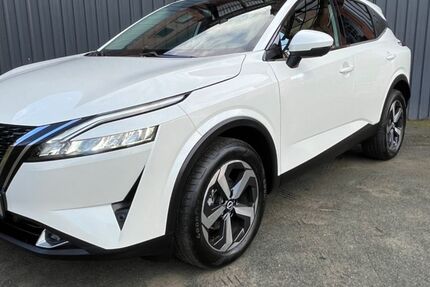 Nissan Qashqai 8.000 km 23.999 &euro; Halberstadt 38820