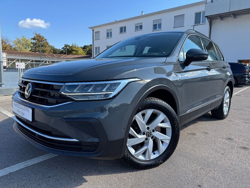 VW Tiguan 76.800 km 32.899 € Heilbronn 74074