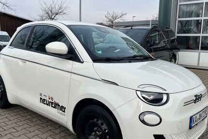 Fiat 500e 12.500 km 24.890 &euro; Karlsruhe 76185