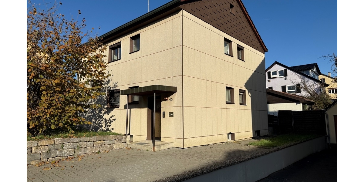 1 bis 2-Famlienhaus in Herrenberg - ruhige und gute Lage mit großem Garten