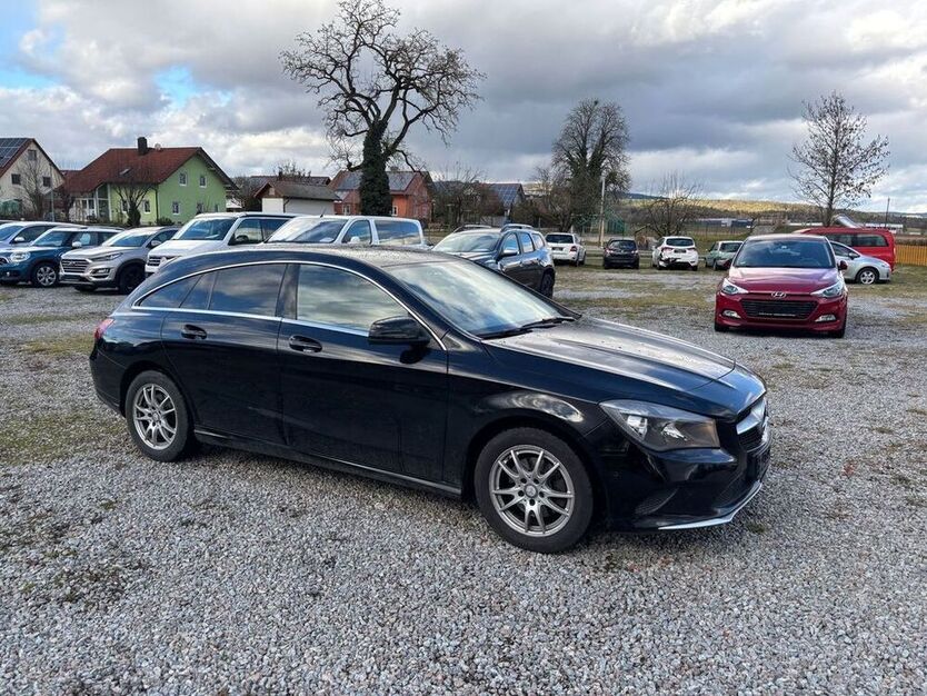 CLA 200 Shooting Brake