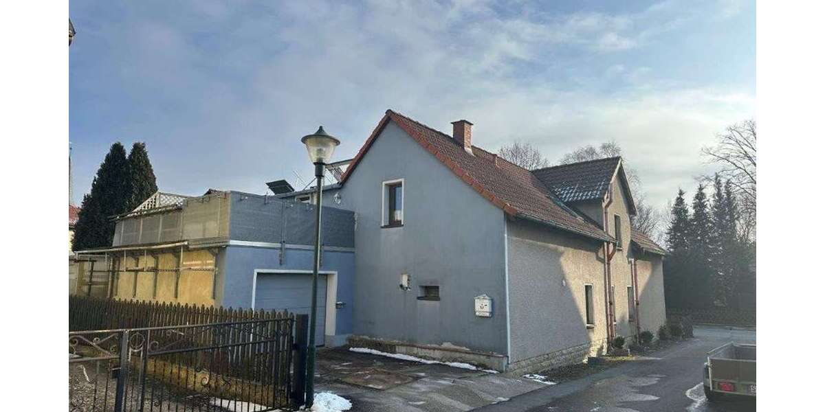gepflegtes, freistehendes Ein- Zweifamilienhaus in ruhiger Lage von Peuschen zu verkaufen - Einfamilienhaus Peuschen | Angebot:20430380