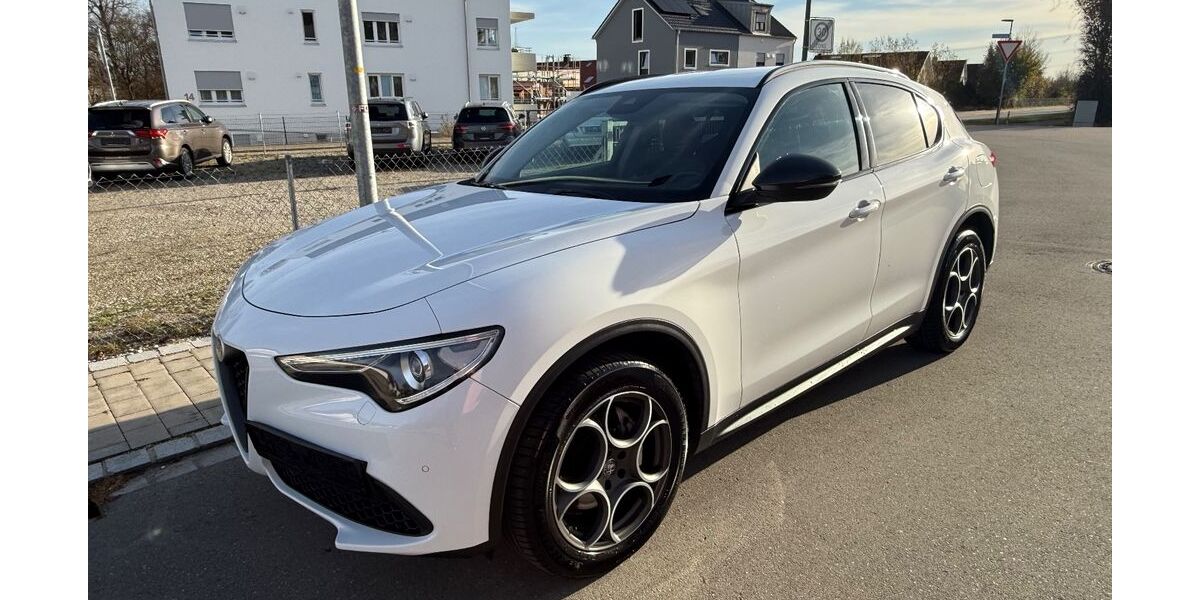 Alfa Romeo Stelvio 100.000 km 20.990 &euro; Ottenhofen 85570
