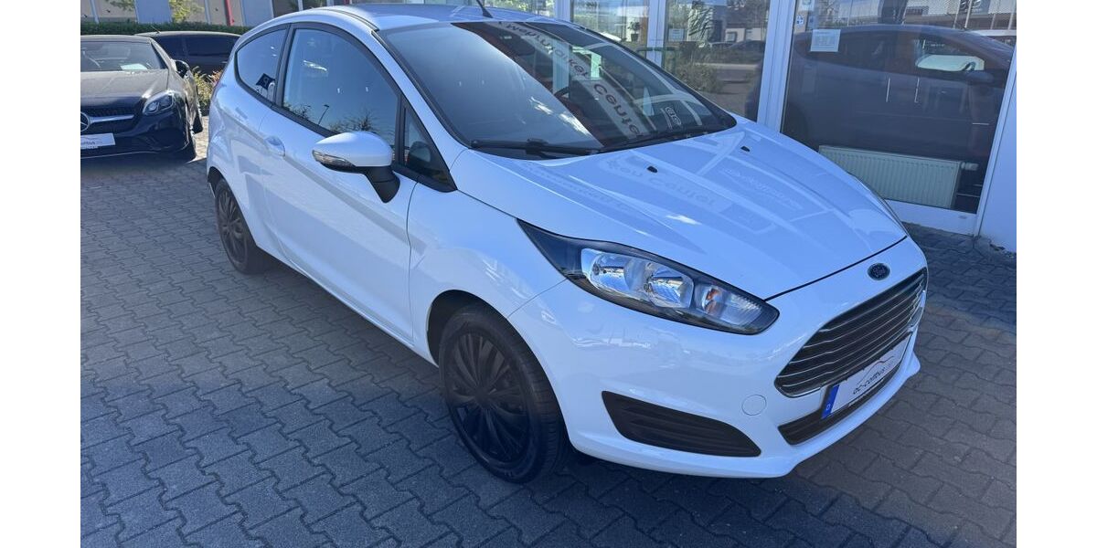 Ford Fiesta 147.349 km 4.860 &euro; Cottbus 03051