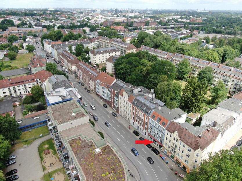 Sichtbare Lage. Solider Mieter. Starke Perspektive! zimmer