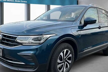 VW Tiguan 68.956 km 24.690 &euro; Schweinfurt 97424