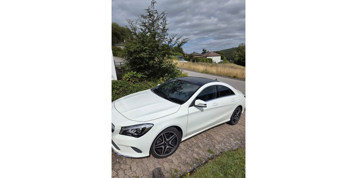 Mercedes-Benz CLA 180 76.300 km 15.299 &euro; Heinade 37627