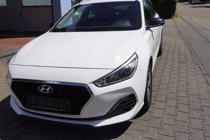 Hyundai i30 251.687 km 6.950 &euro; Talheim 74388