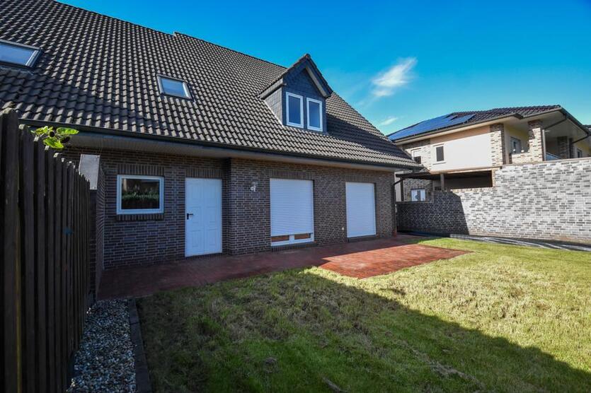 Großzügige Doppelhaushälfte mit Garage in ruhiger Lage in der Stadt Friesoythe zimmer