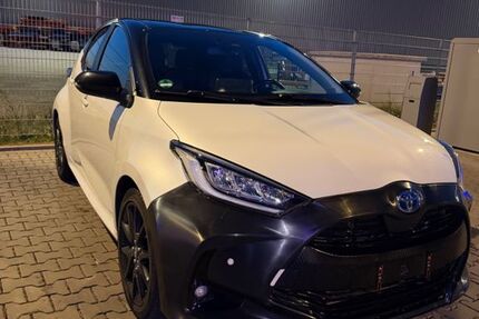 Toyota Yaris 111.174 km 12.000 &euro; Alzenau 63755