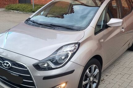 Hyundai ix20 97.067 km 7.990 &euro; Berlin 12489
