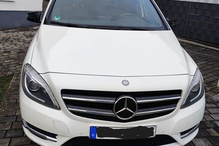 Mercedes-Benz B 180 153.000 km 9.490 &euro; Biedenkopf 35216