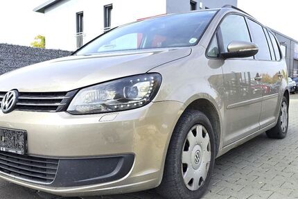 VW Touran 315.000 km 4.990 € Augsburg 86167