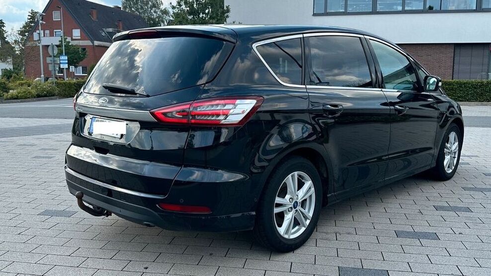 S-Max