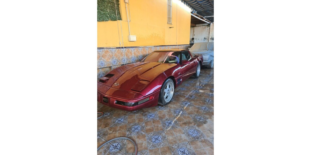Chevrolet Corvette 98.000 km 35.000 € Velez malaga das Auto ist in Spanien nicht in 