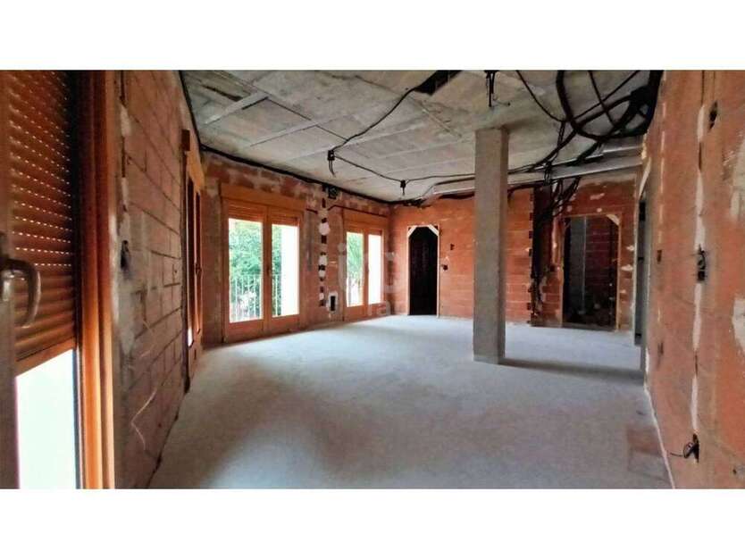Haus zum Kaufen in Salem 69.500 € 211 m²
