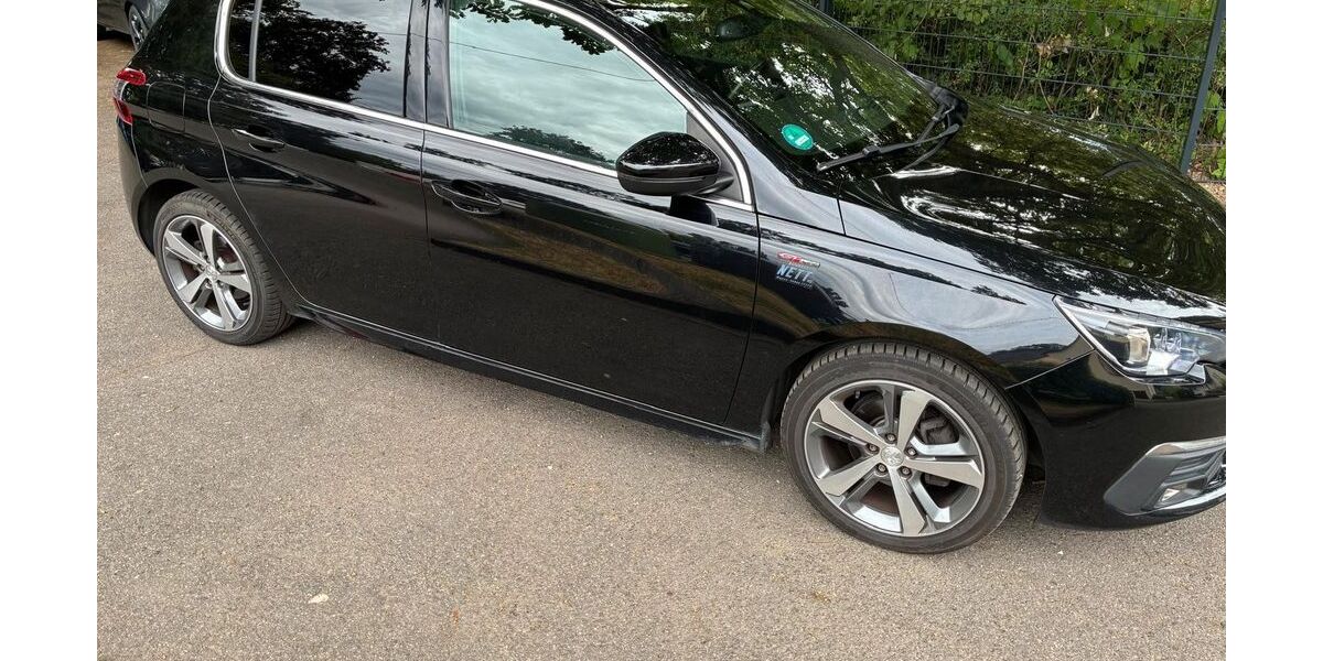 Peugeot 308 106.752 km 13.900 &euro; Boppard 56154