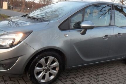 Opel Meriva 196.000 km 1.999 &euro; Uetze OT Dollbergen 31311