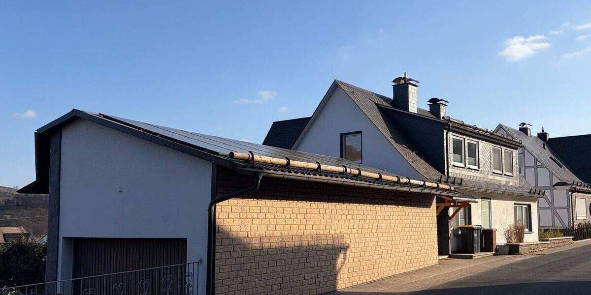 Einfamilienhaus Bad Berleburg Arfeld - 5 Zimmer, 155 m&sup2;, 329.000&euro; | Angebot:25834970