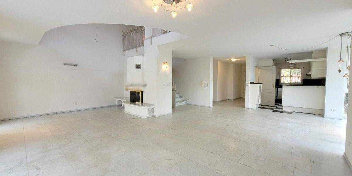 Einfamilienhaus Schopfheim - 8 Zimmer, 272 m&sup2;, 675.000&euro; | Angebot:25876998