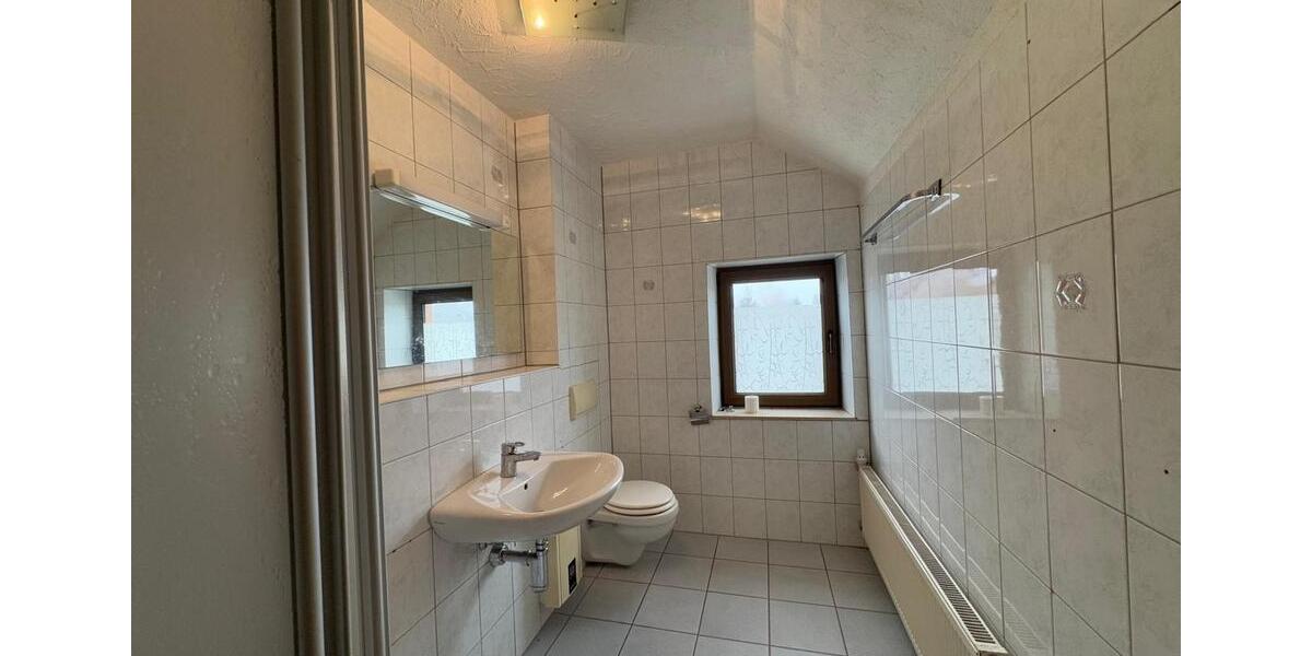 Etagenwohnung Gries - 3 Zimmer, 80 m&sup2;, 700&euro; | Angebot:24272108