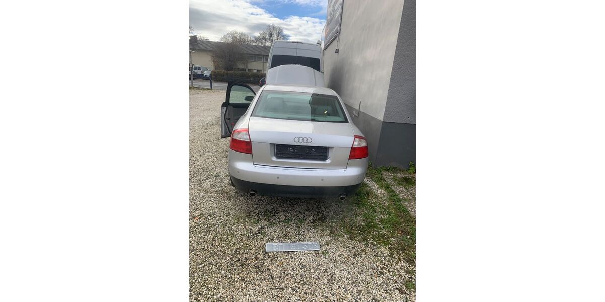 Audi A4 181.454 km 1.200 € Bonn 53229