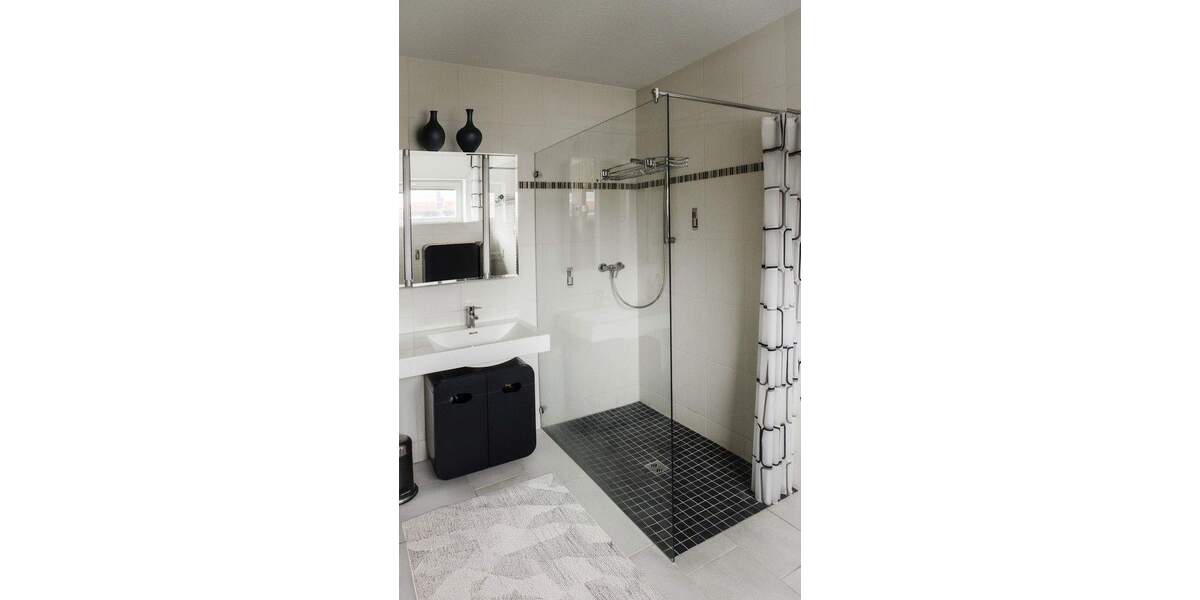 Einfamilienhaus Kirchseeon - 4 Zimmer, 153 m&sup2;, 990.000&euro; | Angebot:25362302