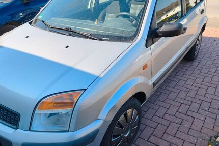 Ford Fusion 107.651 km 2.200 &euro; Lüdenscheid 58511