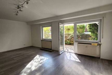 2 Zimmer Terrassenwohnung in Stadtnähe