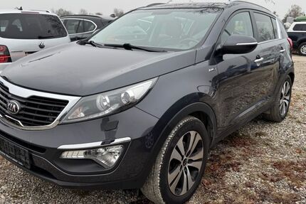 Kia Sportage 202.000 km 7.990 &euro; München 81829