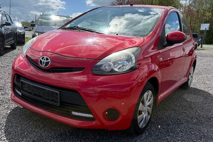 Toyota Aygo (X) 188.000 km 2.999 &euro; Laubach 35321