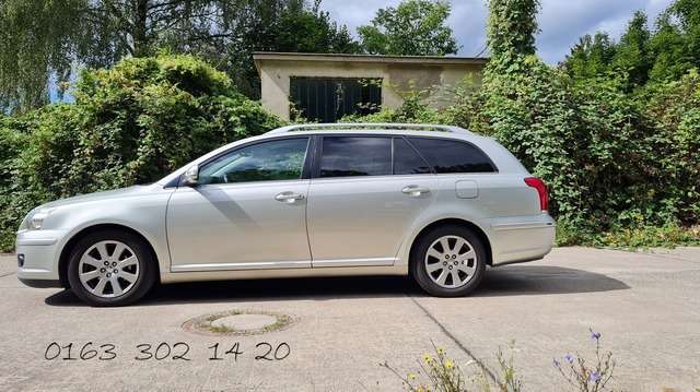 Toyota Avensis 140.000 km 5.000 &euro; Berlin 13089