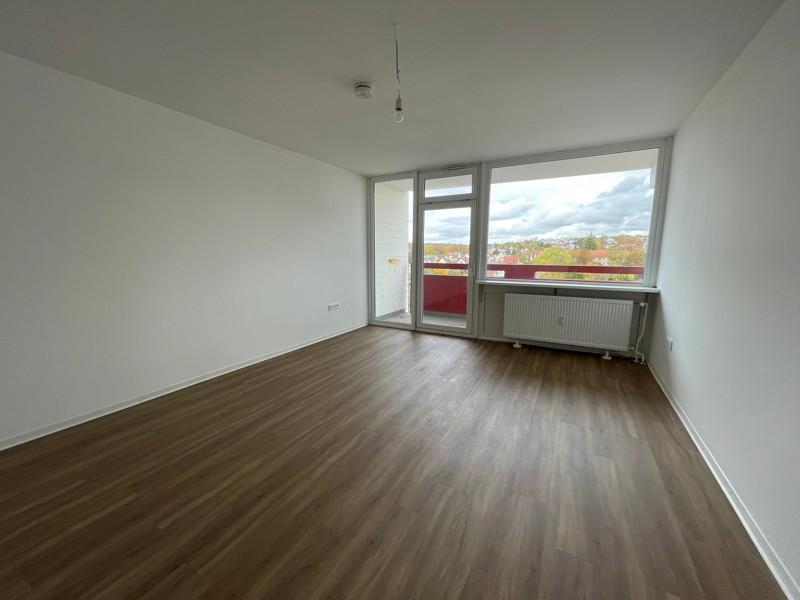Helle 2-Zimmerwohnung mit Balkon zimmer