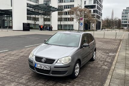 VW Polo 140.572 km 2.400 &euro; Stuttgart 70469