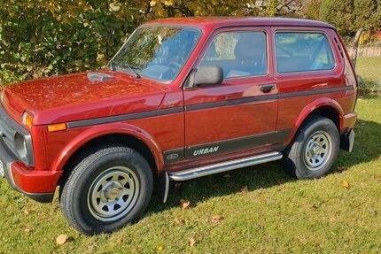 Lada Urban 21.565 km 12.000 &euro; Langenau 89129